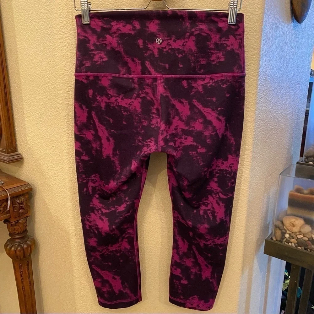 LULULEMON Tie Dye Cropped Pants Size 10